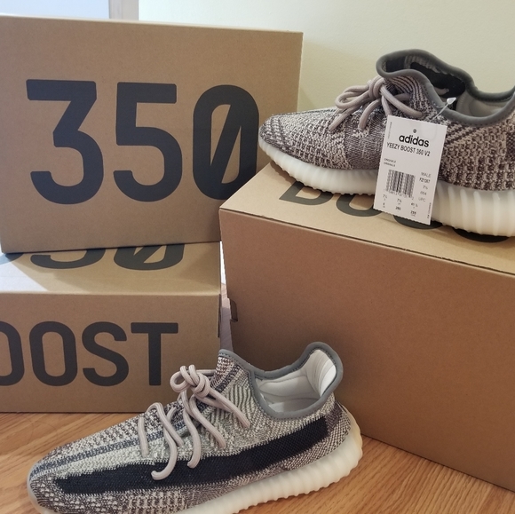 Yeezy v2 Zyon - Picture 1 of 1